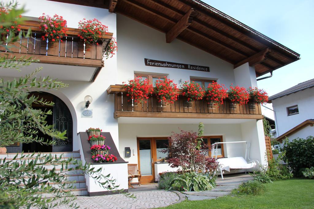 Aparthotel Garni Haus Hubertus มัลเลส เวนอสตา ภายนอก รูปภาพ