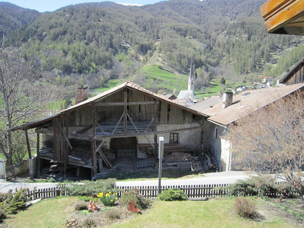 Aparthotel Garni Haus Hubertus มัลเลส เวนอสตา ภายนอก รูปภาพ
