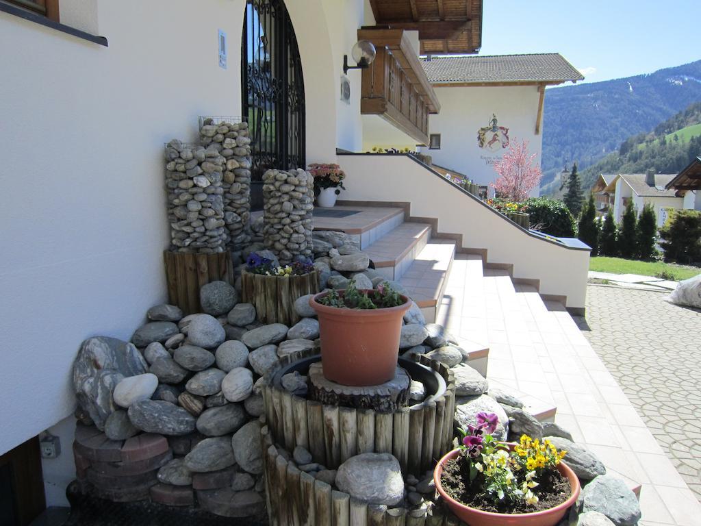 Aparthotel Garni Haus Hubertus มัลเลส เวนอสตา ภายนอก รูปภาพ