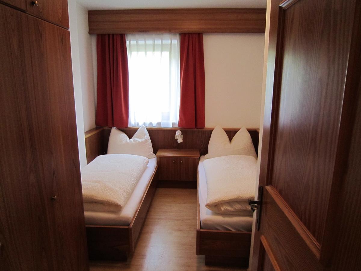 Aparthotel Garni Haus Hubertus มัลเลส เวนอสตา ภายนอก รูปภาพ